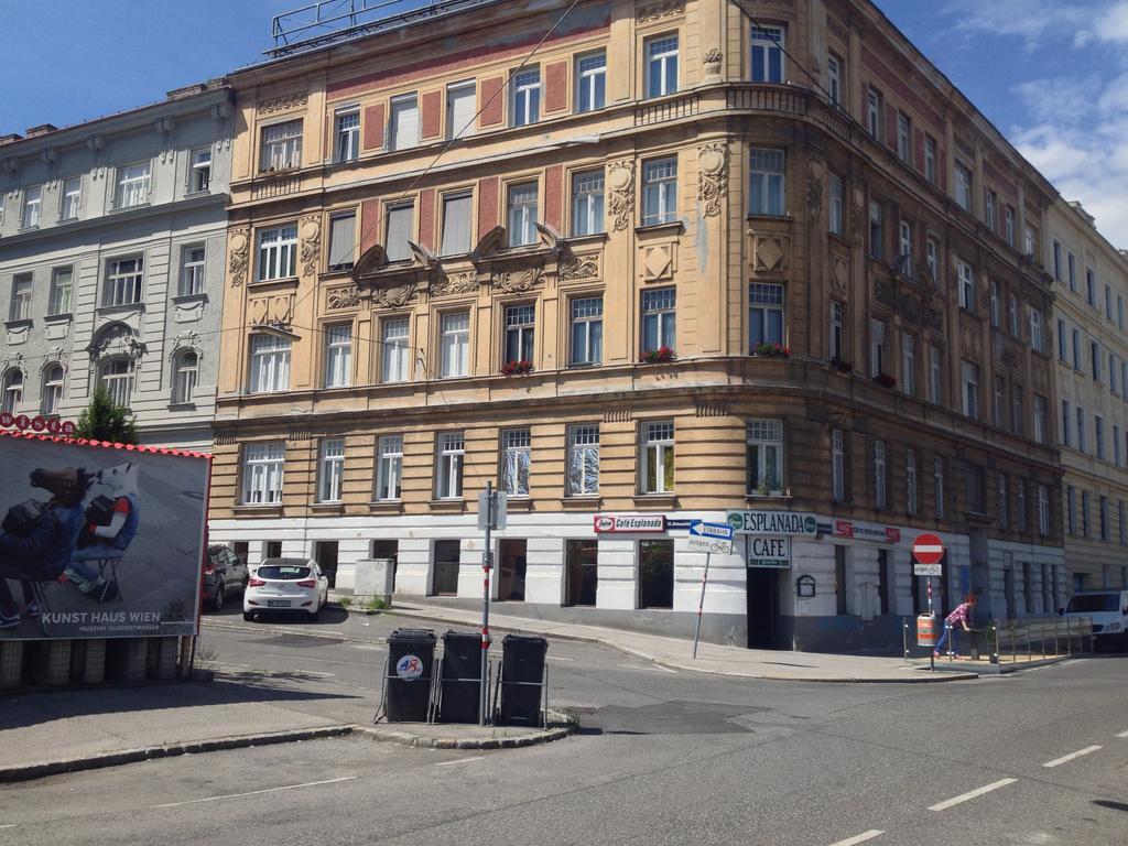 Big Vintage Style Flat Near Schonbrunn Apartment Vienna Exterior photo